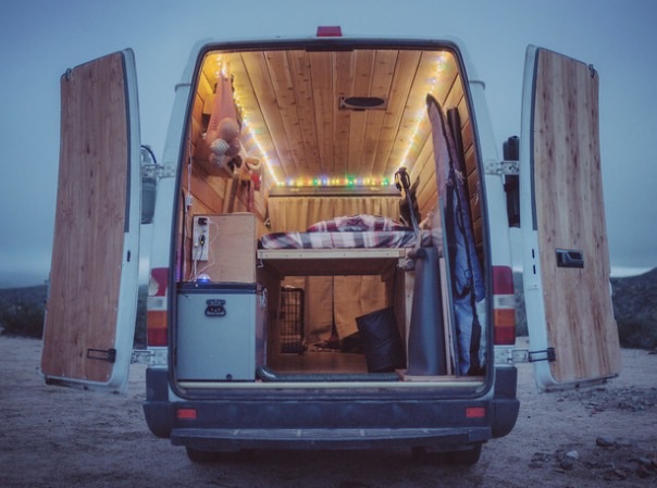 Путешествие в доме на колёсах: как микроавтобус стал настоящим жильём