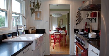 Идея организации пространства в узкой кухне