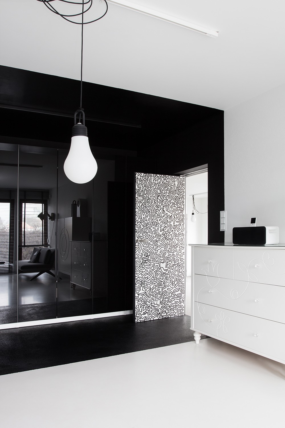Дизайн интерьера Black&White Studio в Познани