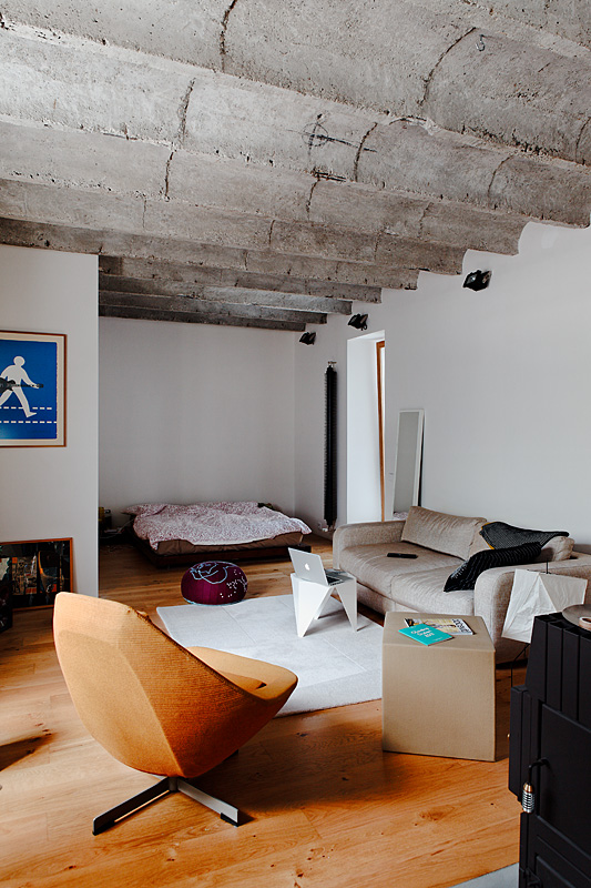 Интерьер гостиной малогабаритной квартиры в Словакии