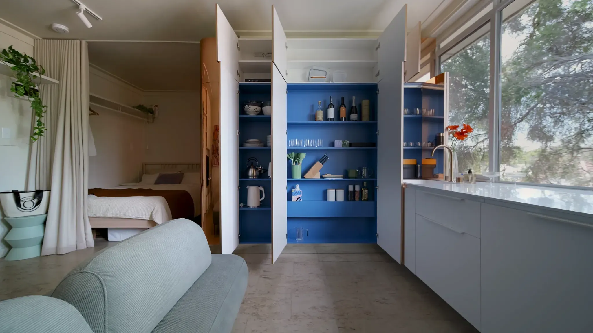 Кухня с синими шкафами и встроенной духовкой Kitchen Cheat Sheet _ Never Too Small